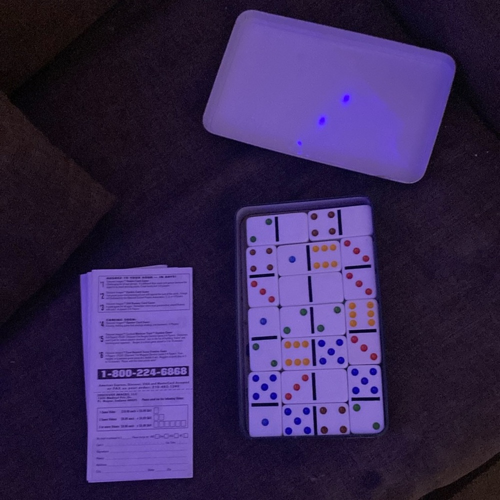 Glass dominos